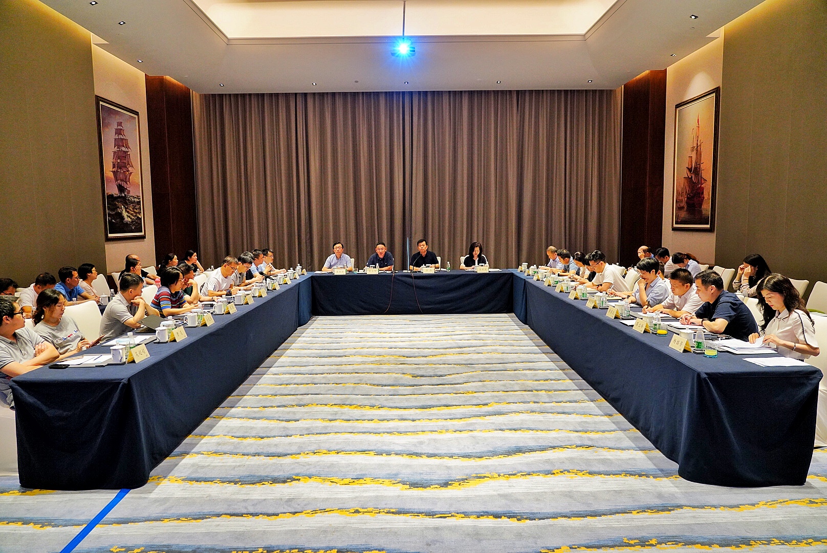 寧興貿(mào)易集團召開2020年半年度工作會議 暨外貿(mào)業(yè)務(wù)發(fā)展專題研討會